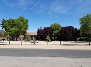 15347 Blackfoot Rd, Apple Valley, CA 92307