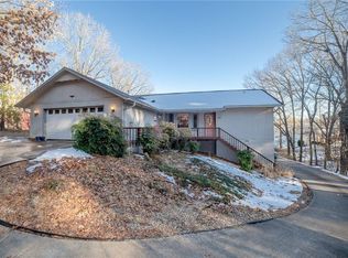 97 Kincardine Dr, Bella Vista, AR 72715