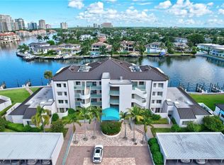 255 Park Shore Dr #3-322, Naples, FL 34103