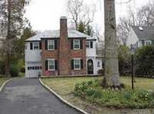 36 Oxford Rd, Manhasset, NY 11030