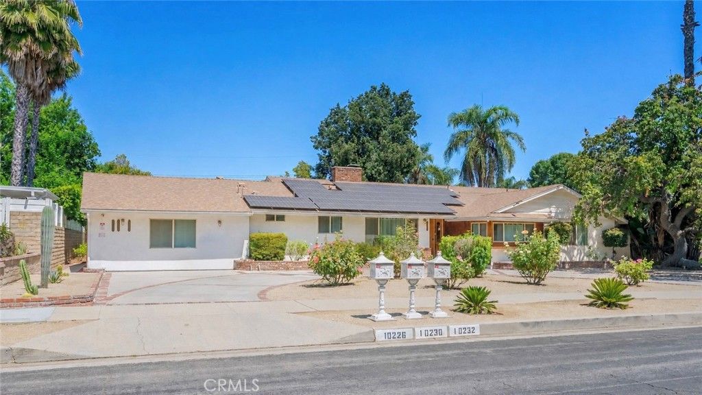 10228 Encino Ave, Northridge, CA