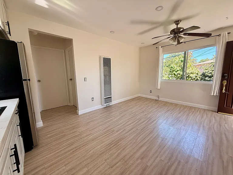 1572 S Ridgeley Dr #1/2 — Photo 9