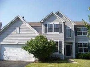 2319 Shadow Hills Ln, Aurora, IL 60503