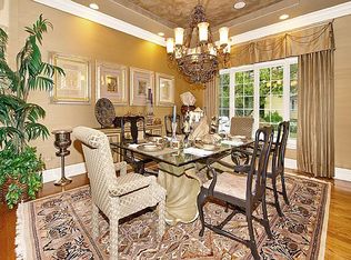 620 S Fairview Ave, Elmhurst, IL 60126