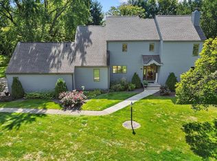 67 Waldheim Rd, Morton, IL 61550