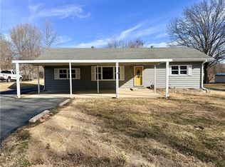 3419 S 30th St, Saint Joseph, MO 64503