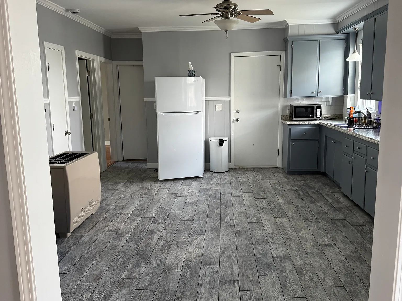 3 bed, $1,800 — Photo 4