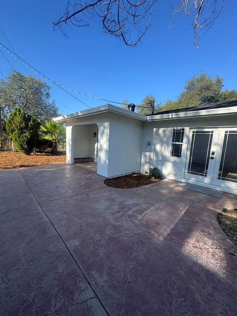 Beautiful Remodeled 3 Bed/1 Bath House In Shasta Lake **Must See Property** — Photo 3