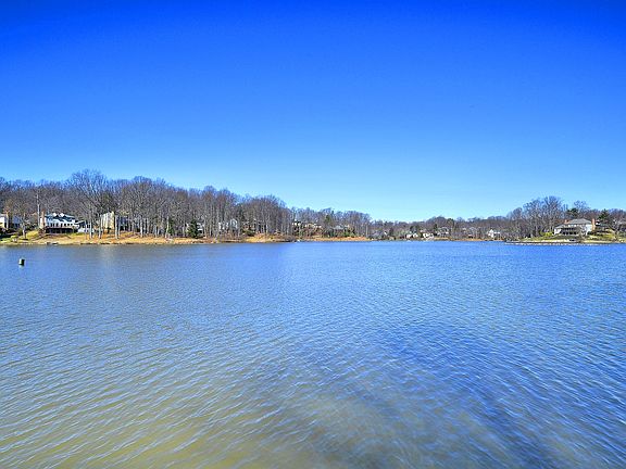 3rd image of 4232 Avon Dr