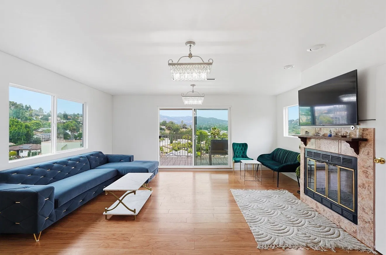 College View Pl, Los Angeles — Photo 2