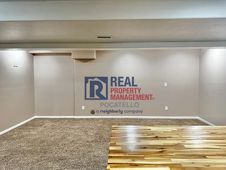 13355 N Dekay Rd — Photo 10