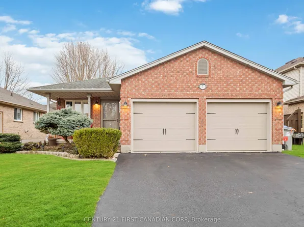 7 Juniper Cres, Strathroy Caradoc, ON N7G 4C1