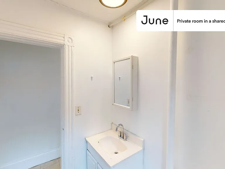 5 Linden St #D — Photo 8