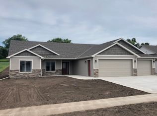 1611 River Links Dr, Cold Spring, MN 56320
