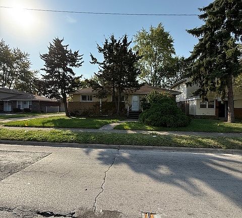 3rd image of 1037 E 142nd St