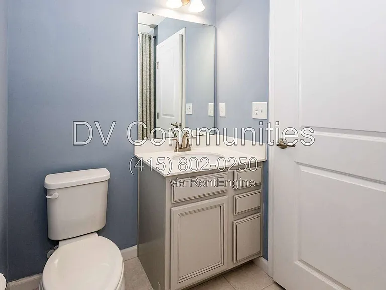 7226 Hillsview Dr — Photo 20