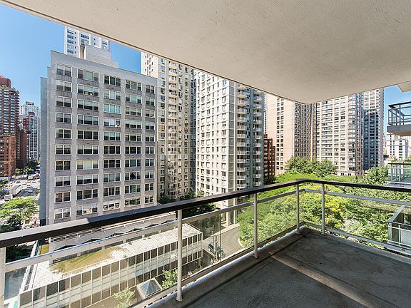 4th image of 200 E 66th St APT E805
