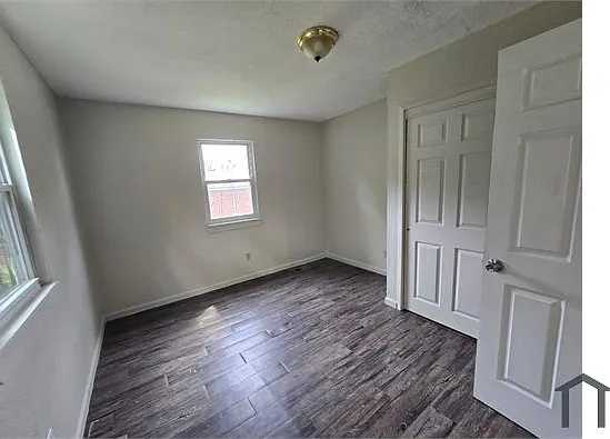 5337 Fletcher St — Photo 2