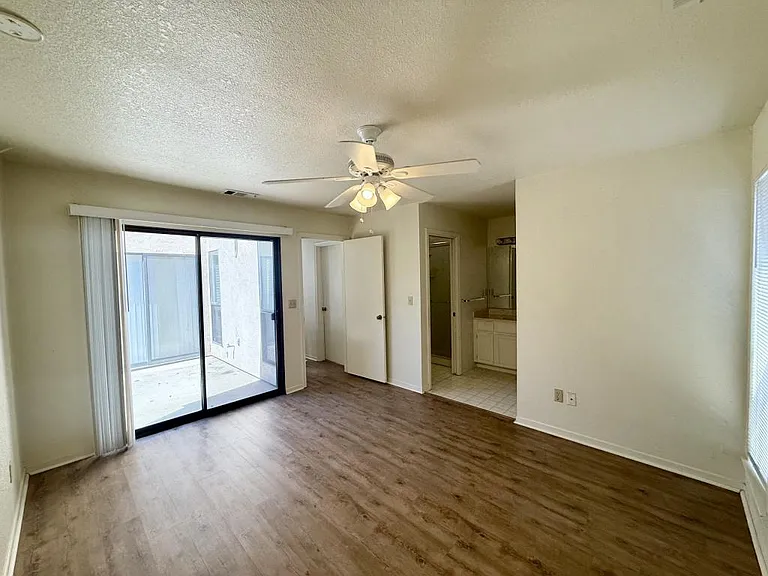 407 N 1st Ave — Photo 6