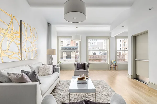 Sold by Compass | media 2