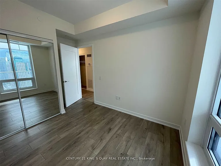 28 Freeland St #2702 — Photo 13
