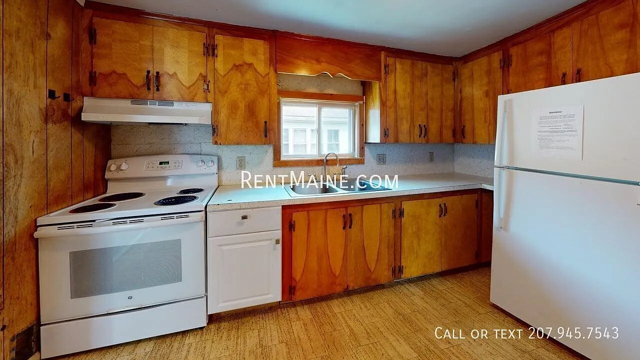 3 bed, 1196 sqft, $1,350 — Photo 1