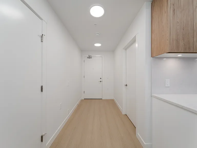82 1st St #210 — Photo 5