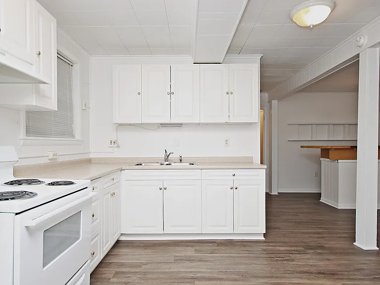 2423 Sunset Rd #B — Photo 6