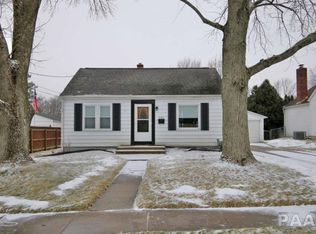 904 E Holland St, Washington, IL 61571