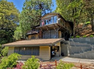 468 Zermatt Dr, Crestline, CA 92325