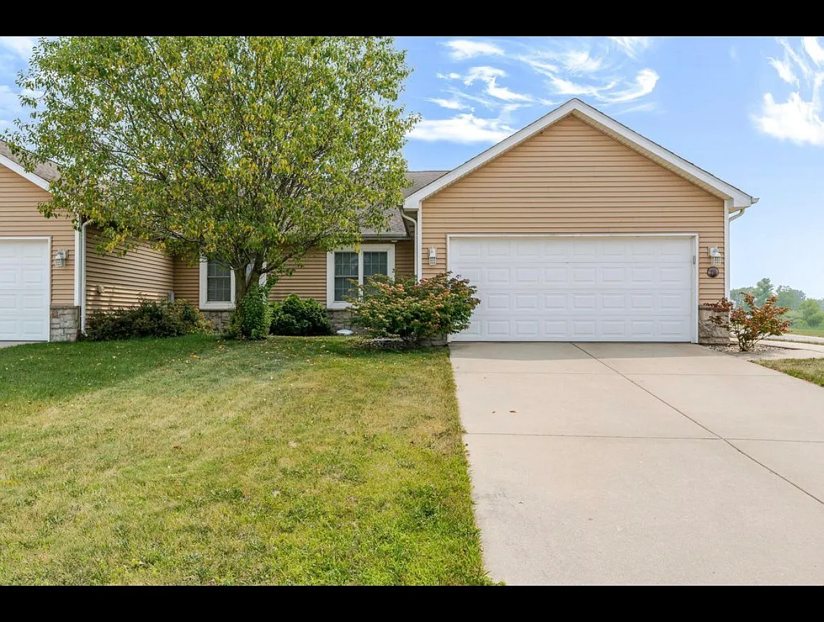 3 bed, 1734 sqft, $2,500 — Photo 1