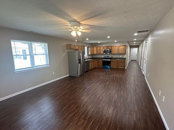 3rd image of 524 2nd Ave