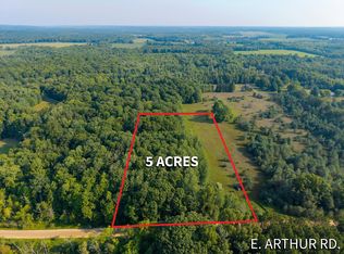 3 E Arthur Rd, Rothbury, MI 49452