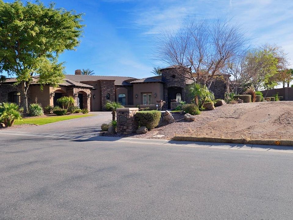 1st image of 3952 E Bellerive Dr