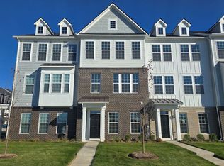 14519 Elsmere Ln, Carmel, IN 46074