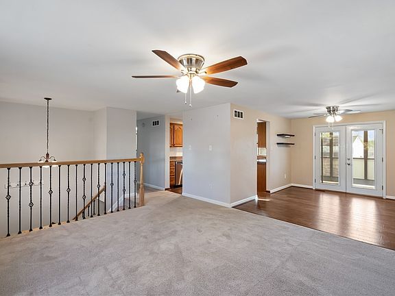 3rd image of 61 Escalon Dr
