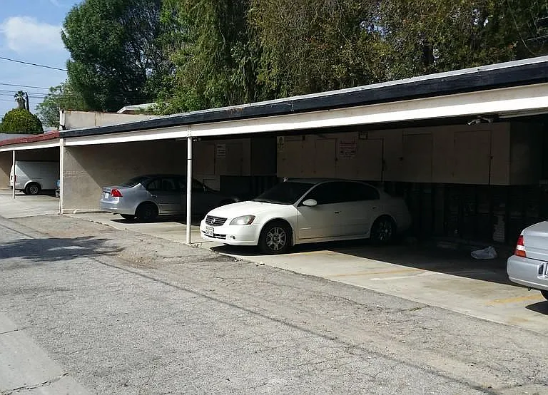 6439 Shirley Ave — Photo 12
