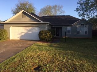 724 Shannon Ridge Dr, Bonaire, GA 31005