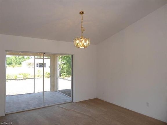 4th image of 328 Bradley Ave