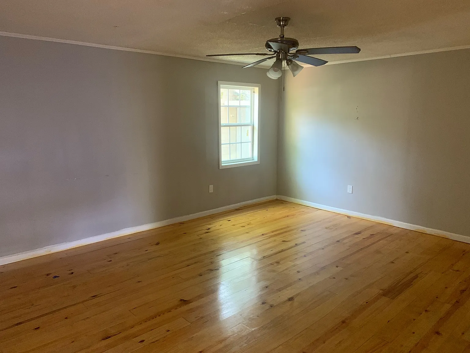 2 bed, 1000 sqft, $750 — Photo 3