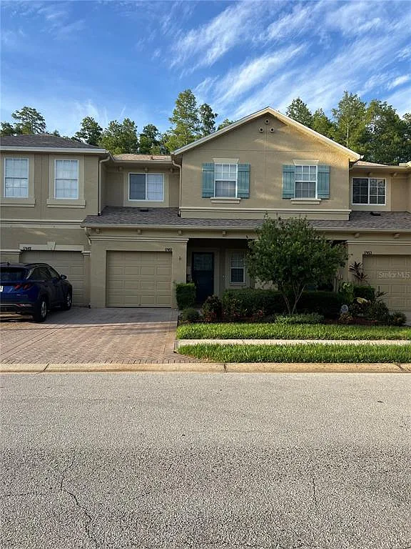 3 bed, 2.5 bath, 1846 sqft, $2,200 — Photo 1