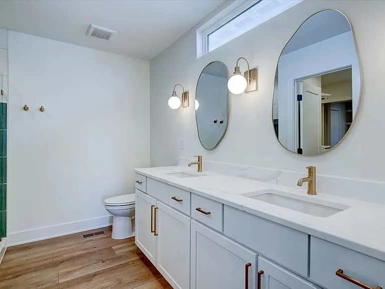 18062 Alpine Dr — Photo 23