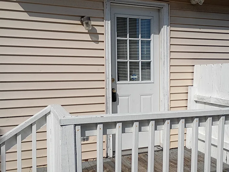 Side entrance directly from parking