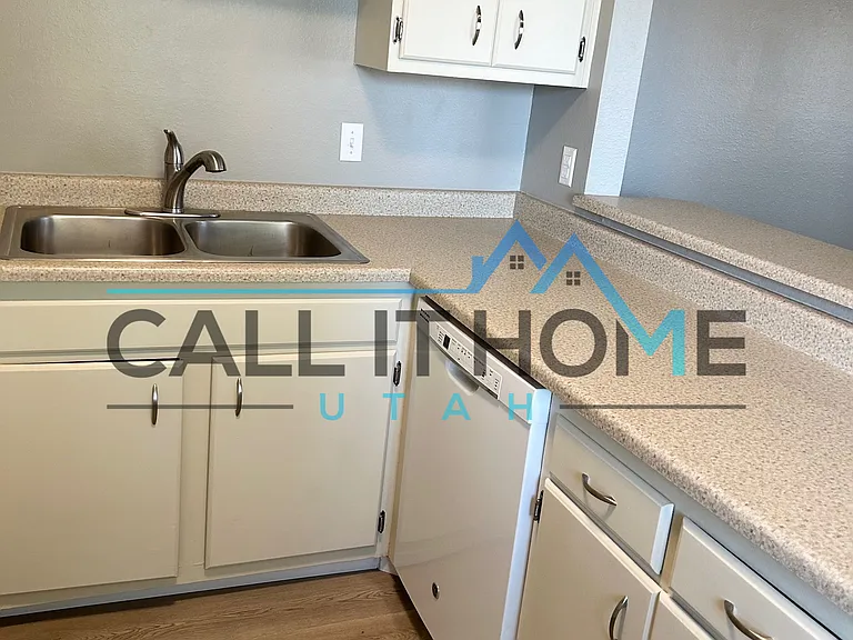 4527 S 1175 W #94 — Photo 14
