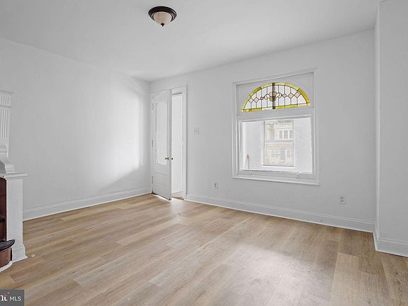2nd image of 5828 Warrington Ave