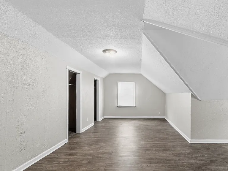 20612 Mountville Dr — Photo 14