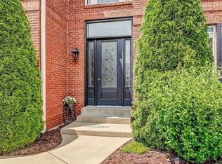 1011 Hawks Landing Dr, Lake Saint Louis, MO 63367