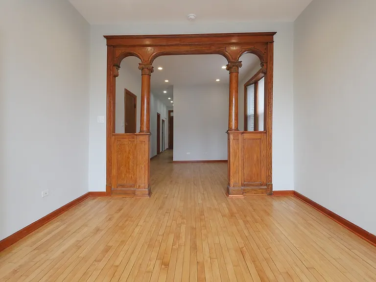 1424 N Maplewood Ave #3F — Photo 6