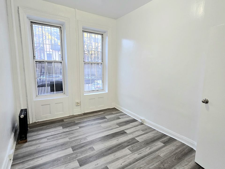 1st image of 893 Saint Johns Pl #A6