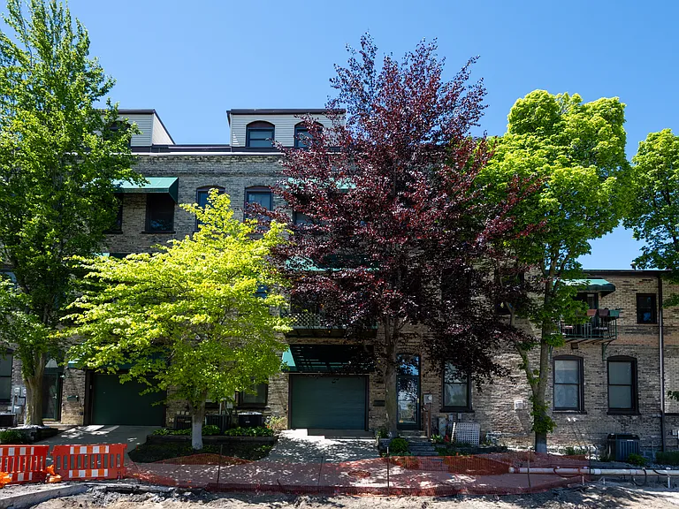 129 N 1st St — Photo 35